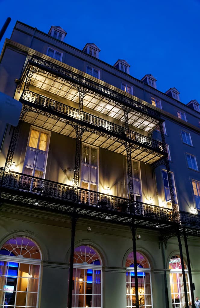 Découvrez le palmarès étincelant des restaurants étoilés Michelin 2023 en Suisse romande !